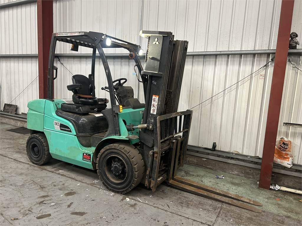 Mitsubishi FD30NT - Diesel heftruck: afbeelding 4 Mitsubishi FD30NT - Diesel heftruck: afbeelding 4