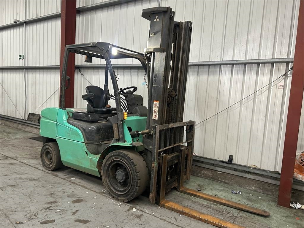 Mitsubishi FD35NT - Diesel heftruck: afbeelding 4 Mitsubishi FD35NT - Diesel heftruck: afbeelding 4