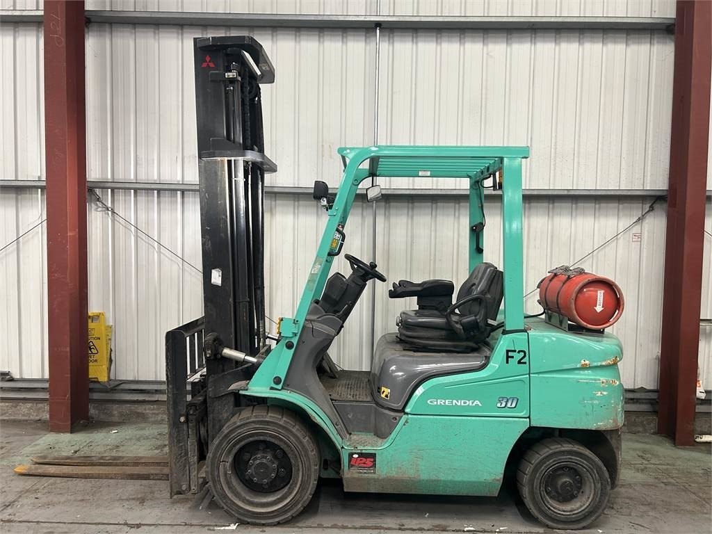 Mitsubishi FG30NT - LPG heftruck: afbeelding 1 Mitsubishi FG30NT - LPG heftruck: afbeelding 1