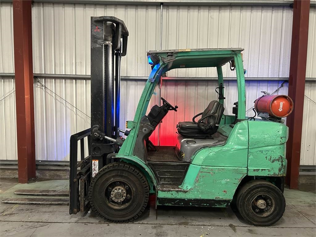 Mitsubishi FG40NT - LPG heftruck: afbeelding 1 Mitsubishi FG40NT - LPG heftruck: afbeelding 1