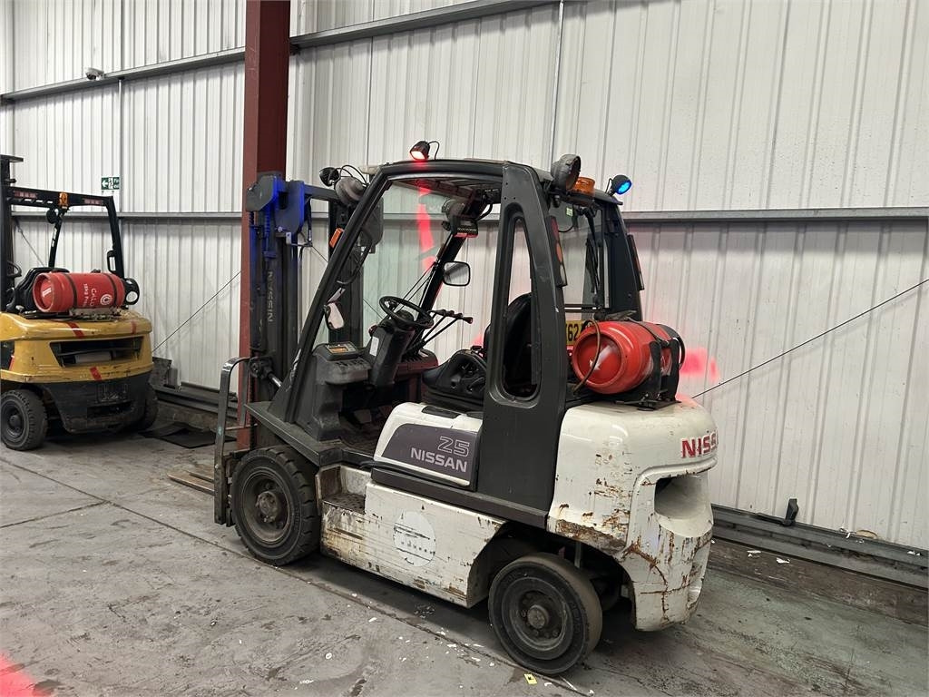 Nissan U1D2A25 - LPG heftruck: afbeelding 3 Nissan U1D2A25 - LPG heftruck: afbeelding 3