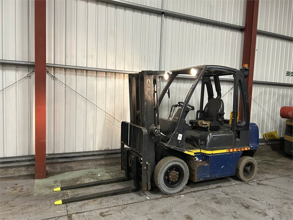 Nissan Y1D2A25Q - Diesel heftruck: afbeelding 2 Nissan Y1D2A25Q - Diesel heftruck: afbeelding 2