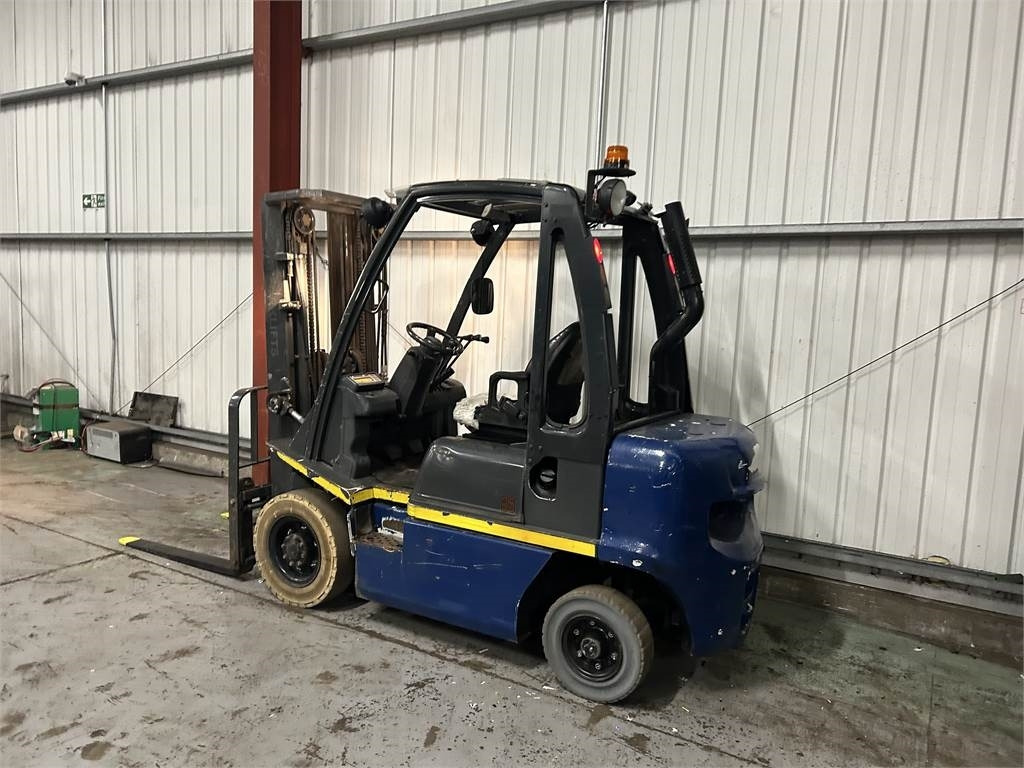 Nissan Y1D2A25Q - Diesel heftruck: afbeelding 3 Nissan Y1D2A25Q - Diesel heftruck: afbeelding 3