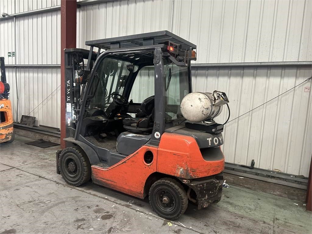 Toyota 02-8FGF25 - LPG heftruck: afbeelding 3 Toyota 02-8FGF25 - LPG heftruck: afbeelding 3