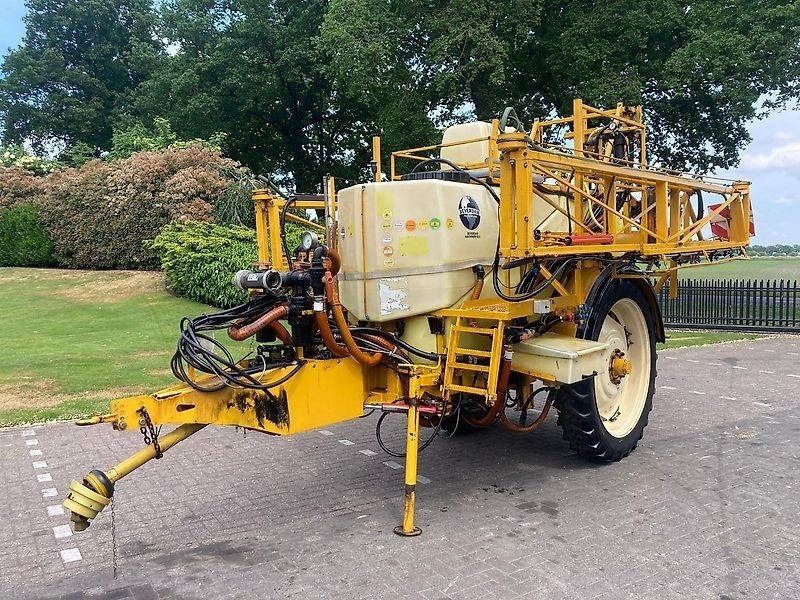 Dubex Nestor - Getrokken veldspuit: afbeelding 1 Dubex Nestor - Getrokken veldspuit: afbeelding 1