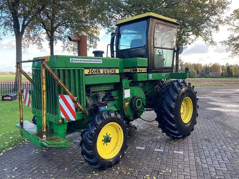 John Deere 5720  - Landbouwmachine: afbeelding 5 John Deere 5720  - Landbouwmachine: afbeelding 5