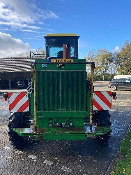 John Deere 5720  - Landbouwmachine: afbeelding 4 John Deere 5720  - Landbouwmachine: afbeelding 4