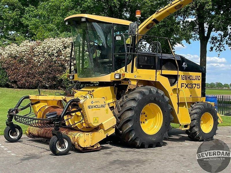 New Holland FX 375 - Landbouwmachine: afbeelding 1 New Holland FX 375 - Landbouwmachine: afbeelding 1