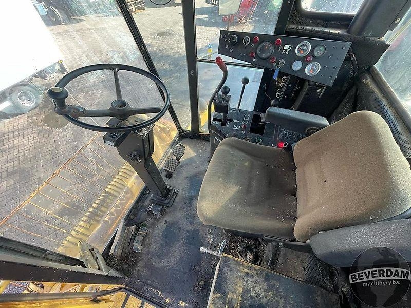 Hakselaar New Holland 2305: afbeelding 14