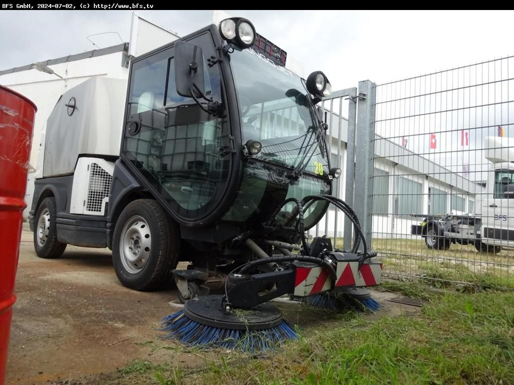 JungoJet 3500 Gehwegtauglich JungoJet 3500 Gehwegtauglich - Veegwagen: afbeelding 1 JungoJet 3500 Gehwegtauglich JungoJet 3500 Gehwegtauglich - Veegwagen: afbeelding 1