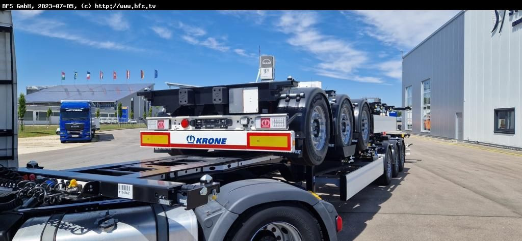 Krone Sattelauflieger Container Chassi SDC 27 eLTU5-2 Krone Sattelauflieger Container Chassi SDC 27 eLTU5-2 - Containertransporter/ Wissellaadbak oplegger: afbeelding 4 Krone Sattelauflieger Container Chassi SDC 27 eLTU5-2 Krone Sattelauflieger Container Chassi SDC 27 eLTU5-2 - Containertransporter/ Wissellaadbak oplegger: afbeelding 4