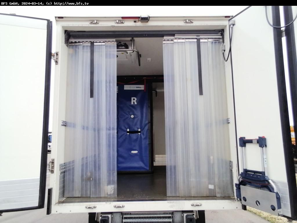 MAN TGE 3.140 4x2 F SB Bi-Temp Kühlkoffer, Carrier P MAN TGE 3.140 4x2 F SB Bi-Temp Kühlkoffer, Carrier P - Koelwagen: afbeelding 2 MAN TGE 3.140 4x2 F SB Bi-Temp Kühlkoffer, Carrier P MAN TGE 3.140 4x2 F SB Bi-Temp Kühlkoffer, Carrier P - Koelwagen: afbeelding 2