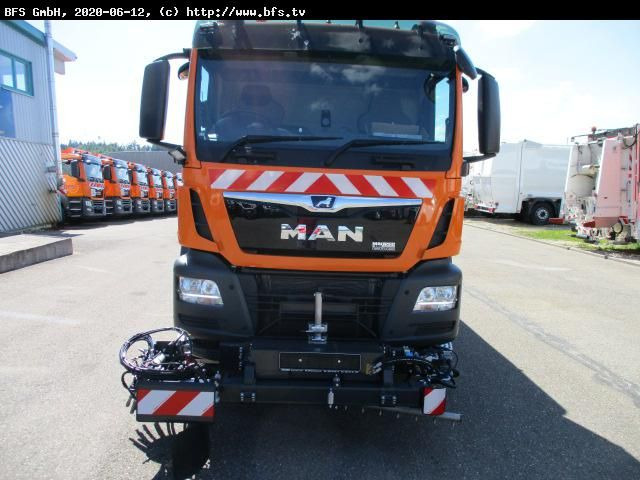 MAN TGS 18.400 4X2 BL Bucher OF 8000 RS Drehjet beid - Veegwagen: afbeelding 2 MAN TGS 18.400 4X2 BL Bucher OF 8000 RS Drehjet beid - Veegwagen: afbeelding 2