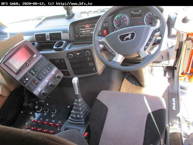 MAN TGS 18.400 4X2 BL Bucher OF 8000 RS Drehjet beid - Veegwagen: afbeelding 4 MAN TGS 18.400 4X2 BL Bucher OF 8000 RS Drehjet beid - Veegwagen: afbeelding 4