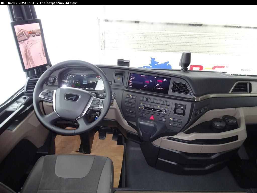 MAN TGX (TG3) 18.640 4x2 LL SA D38, Spiegellos MAN TGX (TG3) 18.640 4x2 LL SA D38, Spiegellos - Trekker: afbeelding 4 MAN TGX (TG3) 18.640 4x2 LL SA D38, Spiegellos MAN TGX (TG3) 18.640 4x2 LL SA D38, Spiegellos - Trekker: afbeelding 4