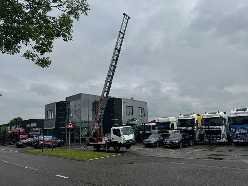 Leasing Nissan 3X UNIT CABSTAR 35.13 + LIFT 25 METER + REMOTE CONTROL EURO 6 Nissan 3X UNIT CABSTAR 35.13 + LIFT 25 METER + REMOTE CONTROL EURO 6: afbeelding 9 Leasing Nissan 3X UNIT CABSTAR 35.13 + LIFT 25 METER + REMOTE CONTROL EURO 6 Nissan 3X UNIT CABSTAR 35.13 + LIFT 25 METER + REMOTE CONTROL EURO 6: afbeelding 9