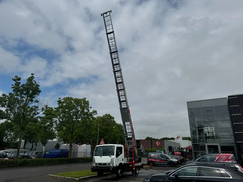 Leasing Nissan 3X UNIT CABSTAR 35.13 + LIFT 25 METER + REMOTE CONTROL EURO 6 Nissan 3X UNIT CABSTAR 35.13 + LIFT 25 METER + REMOTE CONTROL EURO 6: afbeelding 11 Leasing Nissan 3X UNIT CABSTAR 35.13 + LIFT 25 METER + REMOTE CONTROL EURO 6 Nissan 3X UNIT CABSTAR 35.13 + LIFT 25 METER + REMOTE CONTROL EURO 6: afbeelding 11