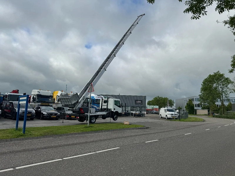 Nissan Cabstar 35.13 EURO 6 + LIFT 25 METER + REMOTE CONTROL - Bestelwagen: afbeelding 5 Nissan Cabstar 35.13 EURO 6 + LIFT 25 METER + REMOTE CONTROL - Bestelwagen: afbeelding 5