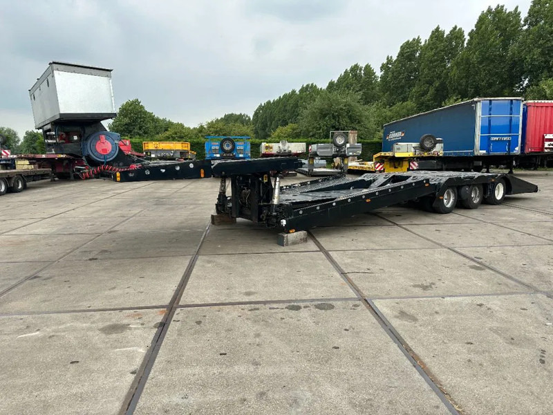Bodex 3 AXEL TRUCKTRANSPORTER - Autotransport oplegger: afbeelding 2 Bodex 3 AXEL TRUCKTRANSPORTER - Autotransport oplegger: afbeelding 2