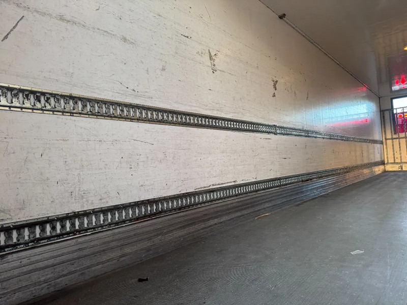 Gesloten oplegger Chereau 2 AS - SAF - ISOLATED BOX + DHOLLANDIA LIFT 2.000 KG: afbeelding 6 Gesloten oplegger Chereau 2 AS - SAF - ISOLATED BOX + DHOLLANDIA LIFT 2.000 KG: afbeelding 6