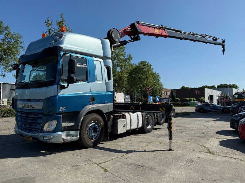 DAF CF 440 6X2 EURO 6 + HMF 3220-K5 REMOTE 5E & 6E FUNCTIE - Kraanwagen: afbeelding 1 DAF CF 440 6X2 EURO 6 + HMF 3220-K5 REMOTE 5E & 6E FUNCTIE - Kraanwagen: afbeelding 1