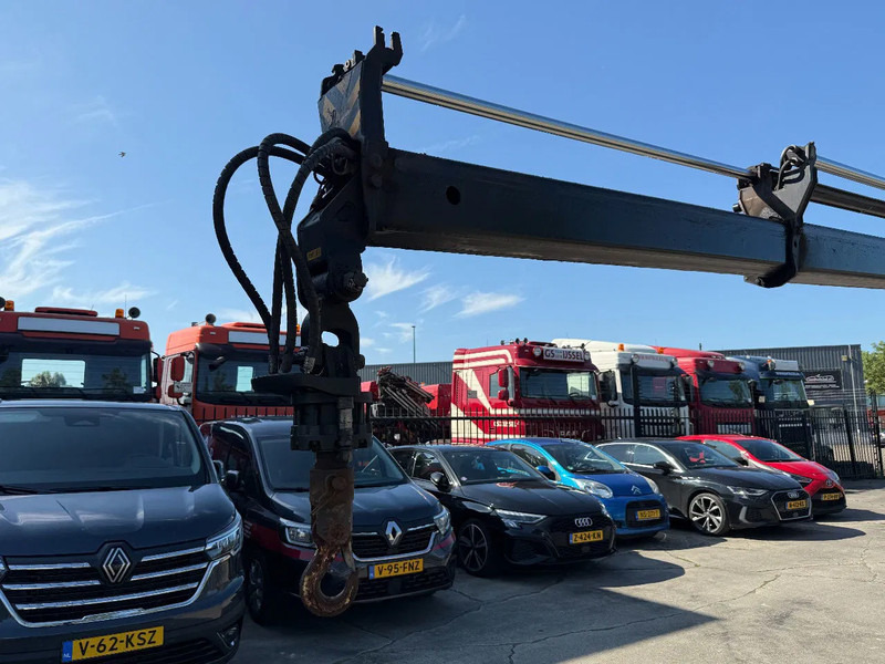 DAF CF 440 6X2 EURO 6 + HMF 3220-K5 REMOTE 5E & 6E FUNCTIE - Kraanwagen: afbeelding 5 DAF CF 440 6X2 EURO 6 + HMF 3220-K5 REMOTE 5E & 6E FUNCTIE - Kraanwagen: afbeelding 5