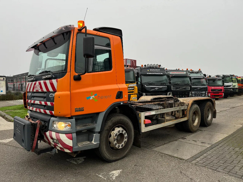 DAF CF 75.310 6X4 EURO 3 FULL STEEL MANUAL GEARBOX - Chassis vrachtwagen: afbeelding 1 DAF CF 75.310 6X4 EURO 3 FULL STEEL MANUAL GEARBOX - Chassis vrachtwagen: afbeelding 1