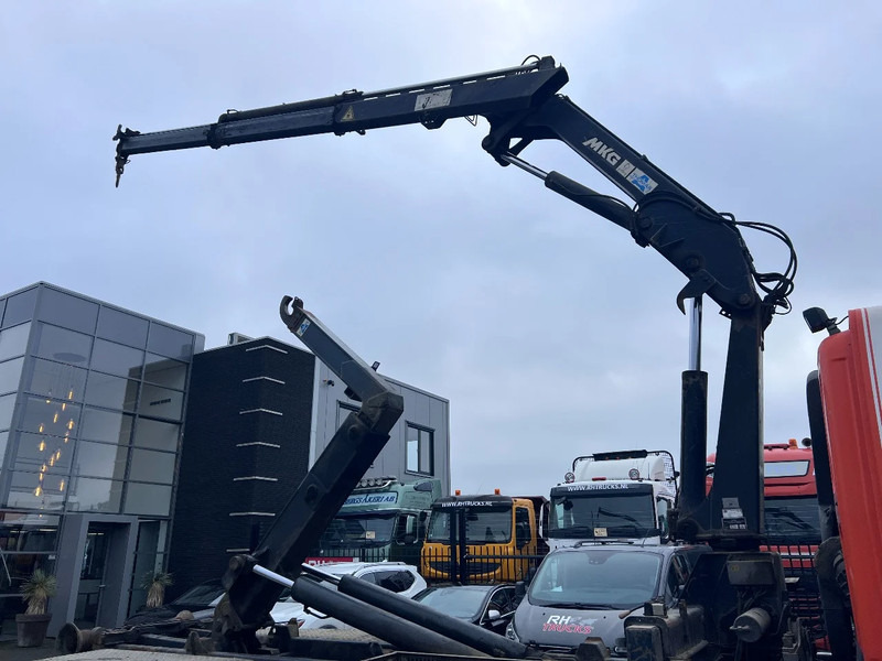 DAF CF 85.380 6X2 + MKG 141 A2 CRANE + 20 TON HOOKLIFT - EURO 3 - MANUAL GEAR - 10 TYRES - Kraanwagen: afbeelding 5 DAF CF 85.380 6X2 + MKG 141 A2 CRANE + 20 TON HOOKLIFT - EURO 3 - MANUAL GEAR - 10 TYRES - Kraanwagen: afbeelding 5