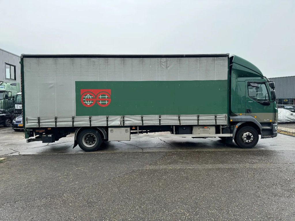 DAF LF 260 4X2 16T DHOLLANDIA LOAD LIFT + TÜV TILL 0 - Schuifzeilen vrachtwagen: afbeelding 4 DAF LF 260 4X2 16T DHOLLANDIA LOAD LIFT + TÜV TILL 0 - Schuifzeilen vrachtwagen: afbeelding 4