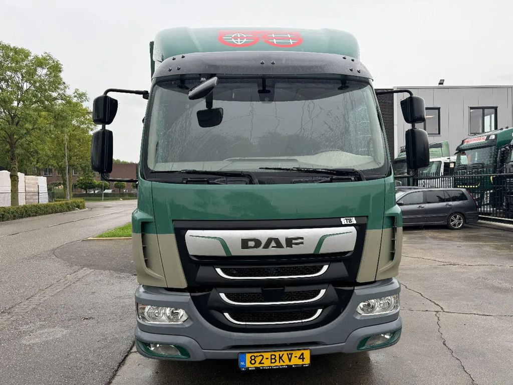 DAF LF 260 4X2 16T DHOLLANDIA LOAD LIFT + TÜV TILL 0 - Schuifzeilen vrachtwagen: afbeelding 2 DAF LF 260 4X2 16T DHOLLANDIA LOAD LIFT + TÜV TILL 0 - Schuifzeilen vrachtwagen: afbeelding 2