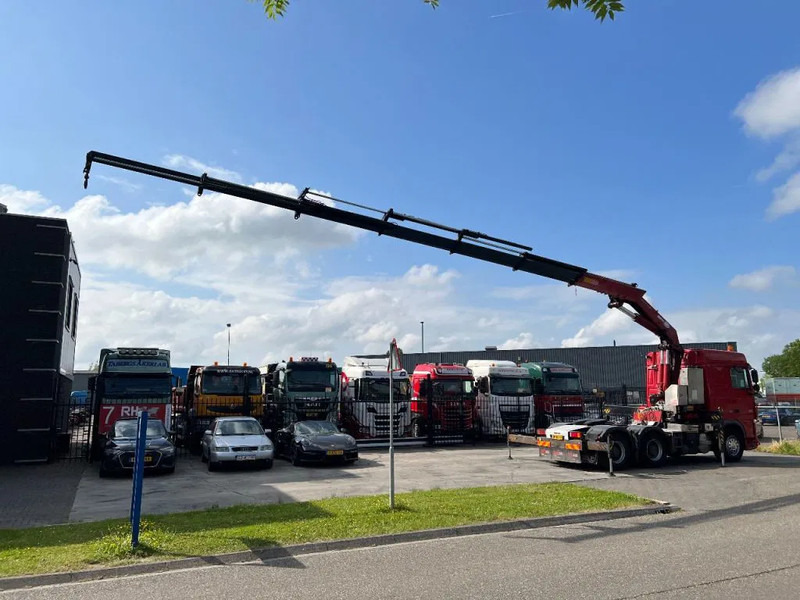 DAF XF 105.460 6X4 EURO 5 + HMF 4220 K6 + REMOTE CONTROL + RETARDER - Kraanwagen: afbeelding 5 DAF XF 105.460 6X4 EURO 5 + HMF 4220 K6 + REMOTE CONTROL + RETARDER - Kraanwagen: afbeelding 5