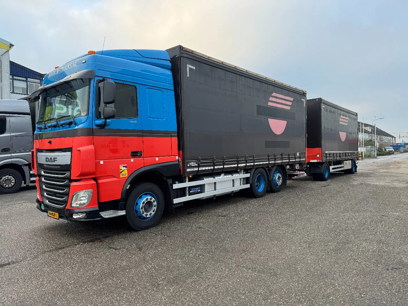 DAF XF 440 6X2 EURO 6 + HERTOGHS HANGER 2X BPW AXLE DHOLLANDIA 3000 KG - Schuifzeilen vrachtwagen: afbeelding 1 DAF XF 440 6X2 EURO 6 + HERTOGHS HANGER 2X BPW AXLE DHOLLANDIA 3000 KG - Schuifzeilen vrachtwagen: afbeelding 1