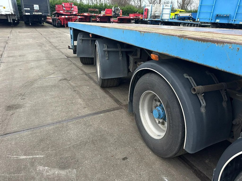 Floor 2 AXLE STEERING an 2 LIFT AXLE - Open bak met boorden oplegger: afbeelding 4 Floor 2 AXLE STEERING an 2 LIFT AXLE - Open bak met boorden oplegger: afbeelding 4