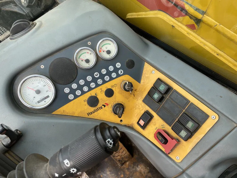 Verreiker Haulotte HTL 4017 - 4X4X4 - 5.617 HOURS - 17 METER - 4.000 KG: afbeelding 14 Verreiker Haulotte HTL 4017 - 4X4X4 - 5.617 HOURS - 17 METER - 4.000 KG: afbeelding 14
