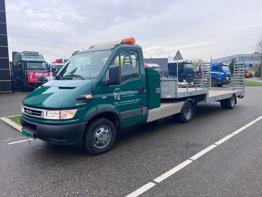 Iveco Daily 40 C17 + VELDHUIZEN 2019 YEAR! - Bergingsvoertuig: afbeelding 1 Iveco Daily 40 C17 + VELDHUIZEN 2019 YEAR! - Bergingsvoertuig: afbeelding 1