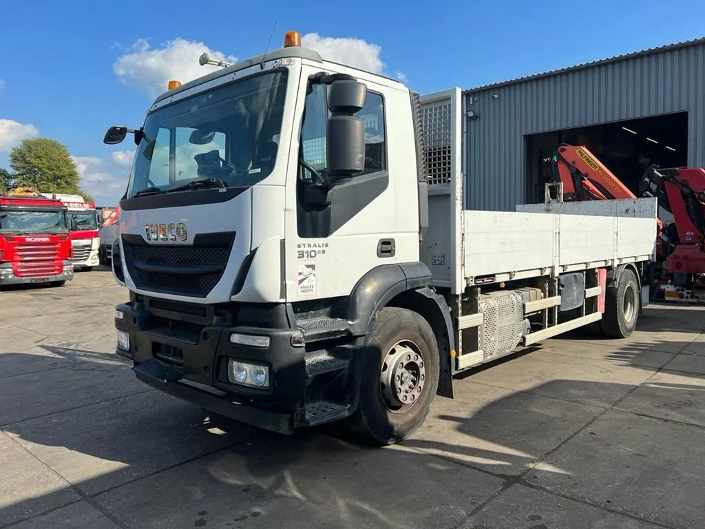 Iveco Stralis 310 PALFINGER PK14002 - MOTOR DEFECT - Kraanwagen, Vrachtwagen met open laadbak: afbeelding 1 Iveco Stralis 310 PALFINGER PK14002 - MOTOR DEFECT - Kraanwagen, Vrachtwagen met open laadbak: afbeelding 1