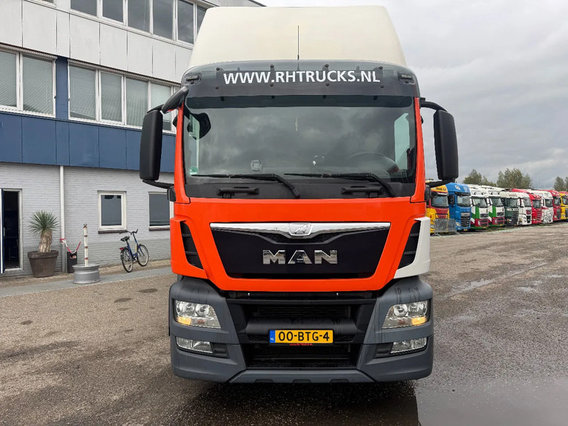 MAN TGS 26.440 6X2 EURO 6 THERMO KING + LOAD LIFT - Koelwagen vrachtwagen: afbeelding 2 MAN TGS 26.440 6X2 EURO 6 THERMO KING + LOAD LIFT - Koelwagen vrachtwagen: afbeelding 2