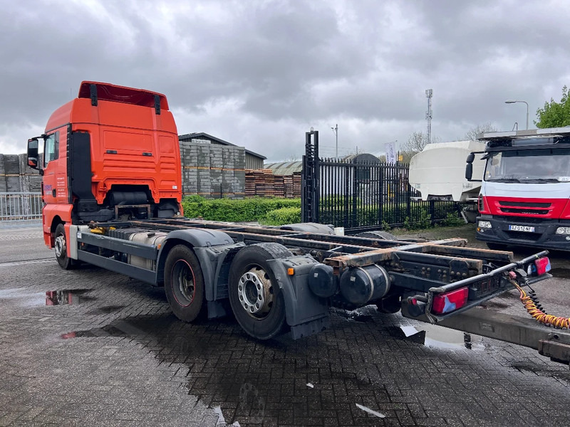 MAN TGX 26.440 XLX 6X2 EURO 5 - BDF CHASSIS + RETARDER - Containertransporter/ Wissellaadbak vrachtwagen: afbeelding 5 MAN TGX 26.440 XLX 6X2 EURO 5 - BDF CHASSIS + RETARDER - Containertransporter/ Wissellaadbak vrachtwagen: afbeelding 5