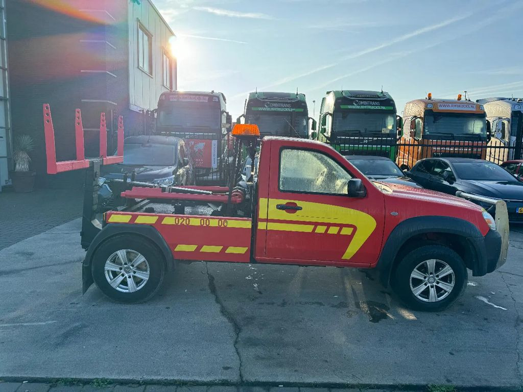 Mazda BT-50 4X4 + TOW TRUCK + DOUBLE WINCH + REMOTE - Bergingsvoertuig: afbeelding 4 Mazda BT-50 4X4 + TOW TRUCK + DOUBLE WINCH + REMOTE - Bergingsvoertuig: afbeelding 4