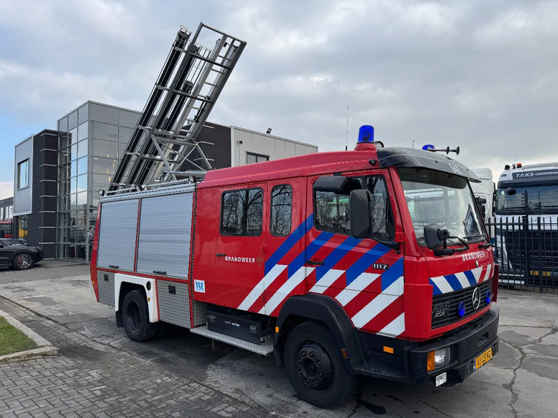 Mercedes-Benz 1117 - FULL EQUIPMENT INCLUDED FIRE TRUCK + LADDERLIFT + TÜV 12-2025 - Brandweerwagen: afbeelding 2 Mercedes-Benz 1117 - FULL EQUIPMENT INCLUDED FIRE TRUCK + LADDERLIFT + TÜV 12-2025 - Brandweerwagen: afbeelding 2