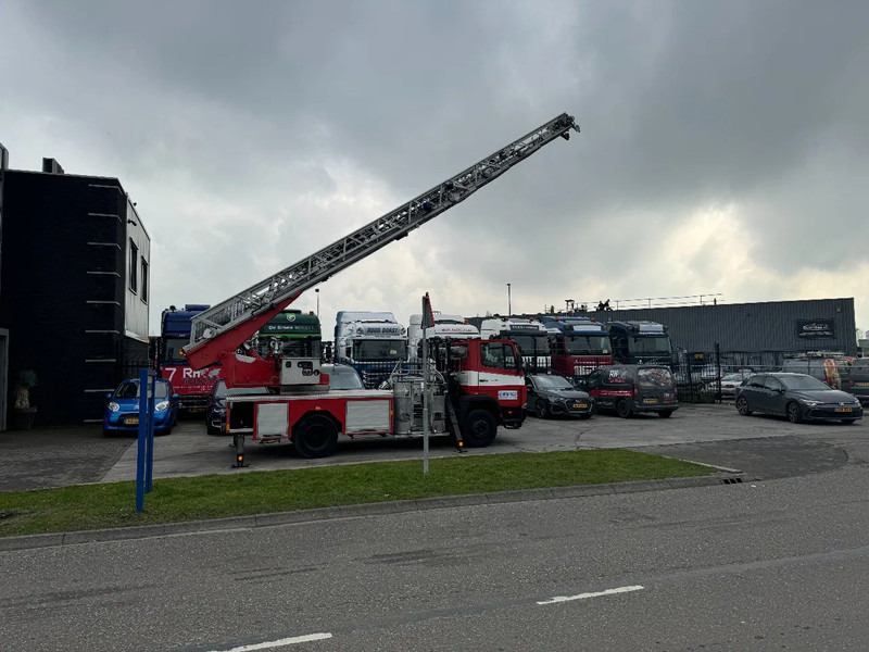 Mercedes-Benz 1120 OF MAGIRUS 24 METER + KORF + SLANGS - Brandweerwagen: afbeelding 4 Mercedes-Benz 1120 OF MAGIRUS 24 METER + KORF + SLANGS - Brandweerwagen: afbeelding 4