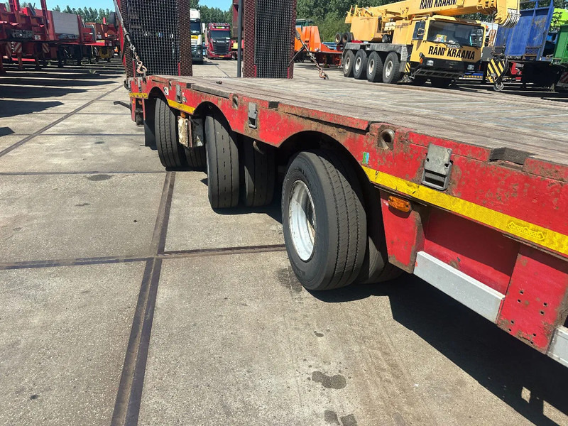 Nooteboom MCO-48-03 FORCED STEERING, 3,5 M EXTENDABLE, LIFTING DECK, WINCH, DUBBLE HYDRAULIC RAMPS - Dieplader oplegger: afbeelding 4 Nooteboom MCO-48-03 FORCED STEERING, 3,5 M EXTENDABLE, LIFTING DECK, WINCH, DUBBLE HYDRAULIC RAMPS - Dieplader oplegger: afbeelding 4