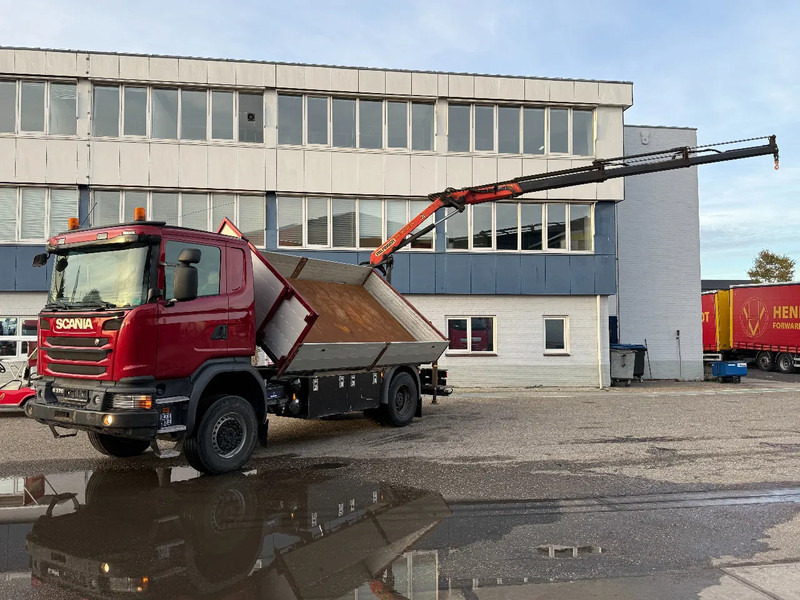 Scania G370 4X4 EURO 6 + 3-SIDE TIPPER + PALFINGER PK9002 + REMOTE - Kipper vrachtwagen, Kraanwagen: afbeelding 1 Scania G370 4X4 EURO 6 + 3-SIDE TIPPER + PALFINGER PK9002 + REMOTE - Kipper vrachtwagen, Kraanwagen: afbeelding 1