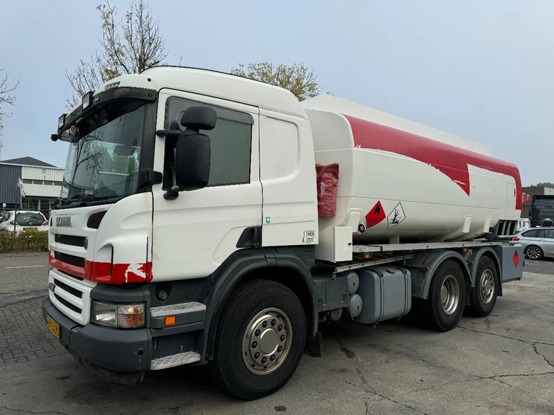 Scania P400 6X2 - EURO 5 + 3 CAMBER + LIFTING AXLE - Tankwagen: afbeelding 1 Scania P400 6X2 - EURO 5 + 3 CAMBER + LIFTING AXLE - Tankwagen: afbeelding 1