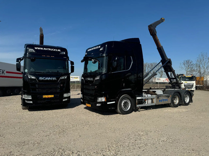 Scania R580 V8 NGS 6X2 EURO 6 VDL 20T HOOK - Haakarmsysteem vrachtwagen: afbeelding 1 Scania R580 V8 NGS 6X2 EURO 6 VDL 20T HOOK - Haakarmsysteem vrachtwagen: afbeelding 1