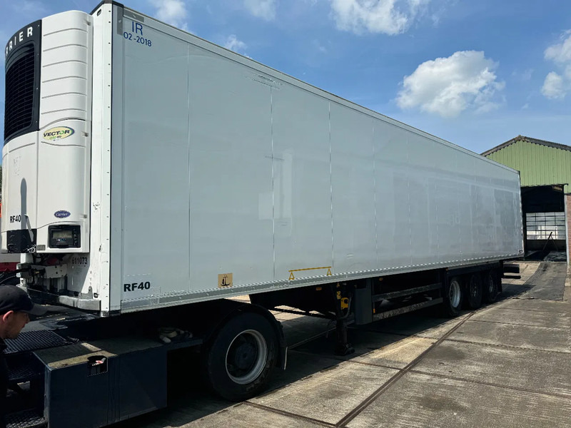 Schmitz Cargobull Schmitz Cargobull PRICES FROM €6950 TO €8950,- 40 X CARRIER 1850 MT D/E SAF AXELS - Koelwagen oplegger: afbeelding 2 Schmitz Cargobull Schmitz Cargobull PRICES FROM €6950 TO €8950,- 40 X CARRIER 1850 MT D/E SAF AXELS - Koelwagen oplegger: afbeelding 2