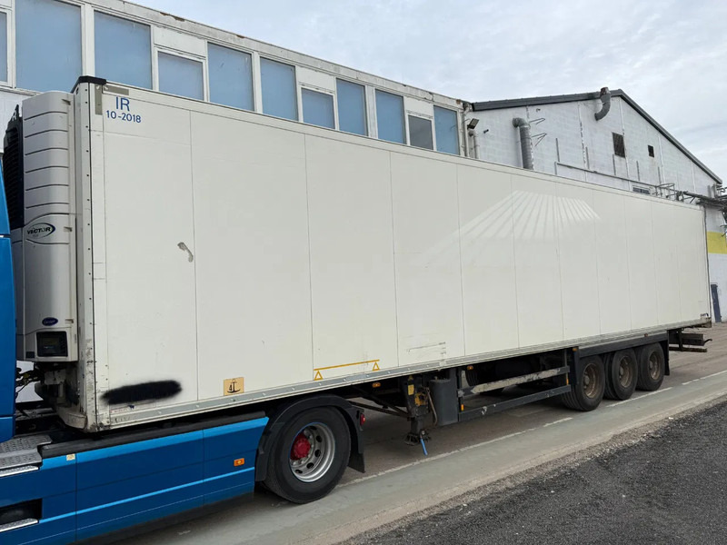 Schmitz Cargobull Schmitz Cargobull PRICES FROM €6950 TO €8950,- 40 X CARRIER 1850 MT D/E SAF AXELS - Koelwagen oplegger: afbeelding 1 Schmitz Cargobull Schmitz Cargobull PRICES FROM €6950 TO €8950,- 40 X CARRIER 1850 MT D/E SAF AXELS - Koelwagen oplegger: afbeelding 1