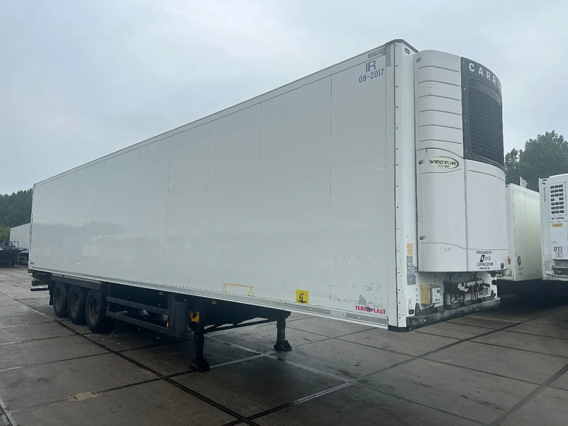 Schmitz Cargobull Schmitz Cargobull PRICES FROM €6950 TO €8950,- 40 X CARRIER 1850 MT D/E SAF AXELS - Koelwagen oplegger: afbeelding 2 Schmitz Cargobull Schmitz Cargobull PRICES FROM €6950 TO €8950,- 40 X CARRIER 1850 MT D/E SAF AXELS - Koelwagen oplegger: afbeelding 2