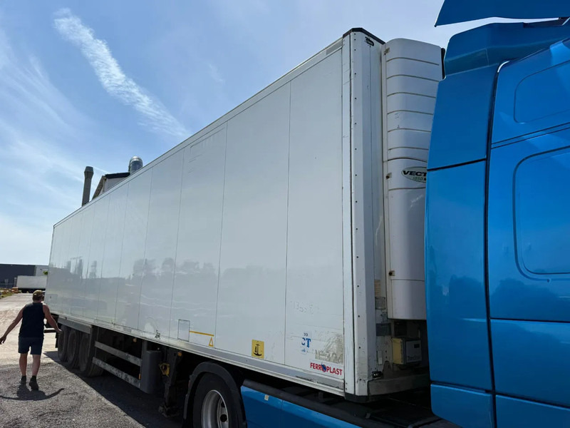 Schmitz Cargobull Schmitz Cargobull PRICES FROM €6950 TO €8950,- 40 X CARRIER 1850 MT D/E SAF AXELS - Koelwagen oplegger: afbeelding 4 Schmitz Cargobull Schmitz Cargobull PRICES FROM €6950 TO €8950,- 40 X CARRIER 1850 MT D/E SAF AXELS - Koelwagen oplegger: afbeelding 4