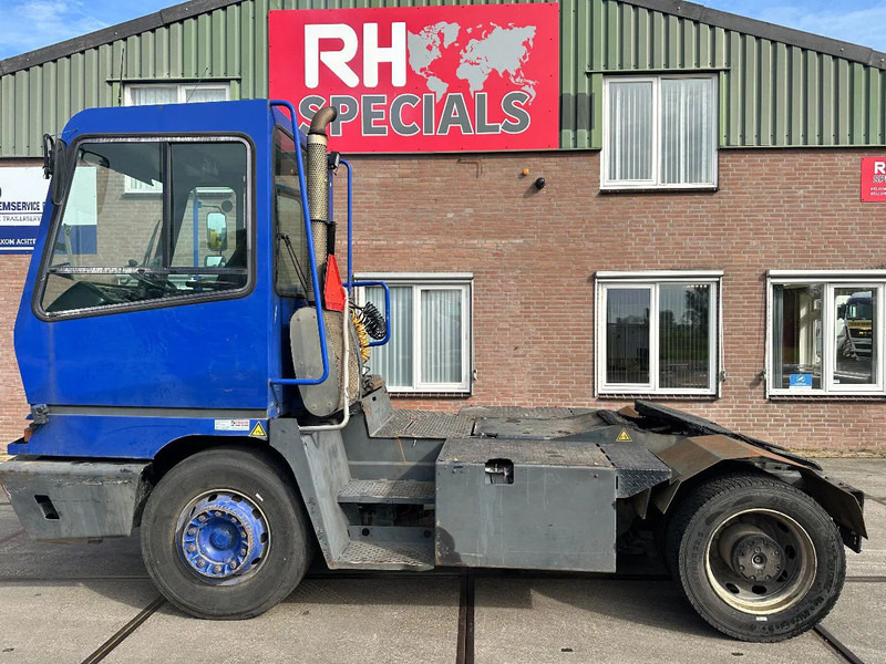 Terberg YT 182 MOTOR ROOKT - Terminal trekker: afbeelding 1 Terberg YT 182 MOTOR ROOKT - Terminal trekker: afbeelding 1